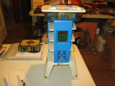 Vintage 1971 Hot Birds Control Tower Playset Mattel, Instructions,  Not Tested - Image 1 of 4