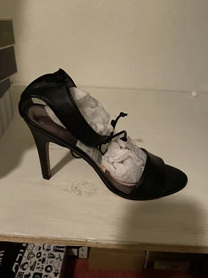 PARIS HILTON SEXY BLACK LEATHER STILETTO SANDALS, OPEN TOE SZ 10 M - Image 1 of 2