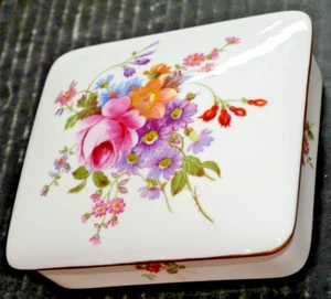 Caja Baratija Floral Royal Crown Derby - Joyero - Caja Cubierta Hecha en Inglaterra - Imagen 1 de 9