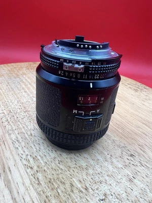 Nikon AF Nikkor 80mm F2.8 Auto focus AIS Lens for F3AF camera With HOYA  Filter - Image 1 of 4