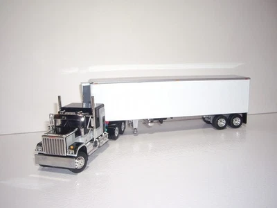 DCP FIRST GEAR 1/64 BLACK GMC GENERAL W/T 60" SLEEPER W/T 40' VINTAGE REEFER VAN - Image 1 of 4