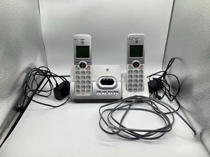 AT&T 2 Handset Cordless Answering System With Caller ID Home Phone EL52203 - Picture 1 of 7