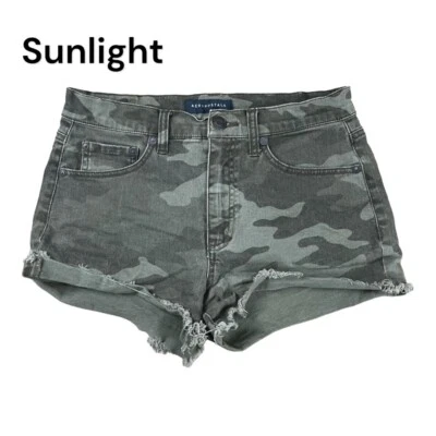 Aeropostale Mujer Talla 4 Verde Camuflaje Denim Descarado Corto Dobladillo Crudo Exterior Verano Clase Foto 1 de 4