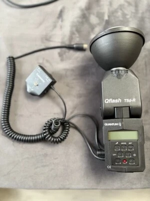 Tested  Quantum Qflash T5D-R T5dR TTL Flash for Canon Nikon with Turbo battery  - Image 1 of 4