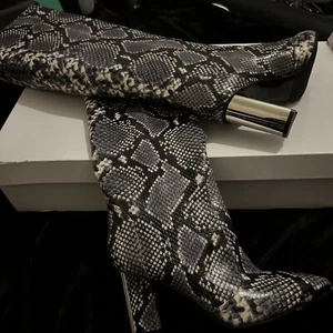 Moda In Pelle leather knee high boots size 4 - Picture 1 of 1