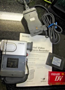 Cámara de video Sony MiniDV DCR-PC7 de Japón PROBADA FUNCIONA muy bien. - Imagen 1 de 14