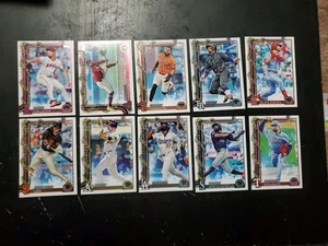 2025 Topps Holiday (Lot Of 10), 2025 Donruss Lot Of 6 - Bild 1 von 2