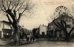 VALREAS - La Tour de Ville - Montée du Bertheuil au St Antoine - Bild 1 von 1