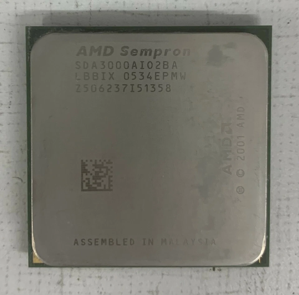 AMD Sempron 64 3000+ - SDA3000AIO2BA Socket 754 CPU - Imagen 1 de 1