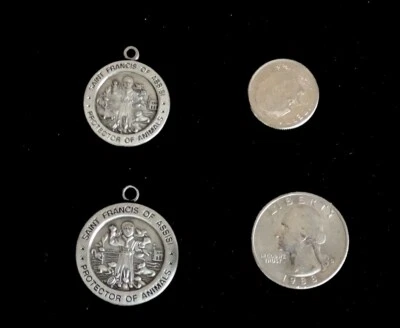 St Francis Perro Gato Mascota Medalla Collar Dije Etiqueta - Varios Tamaños VENTA BENEFICIOS RESCATE Foto 1 de 3