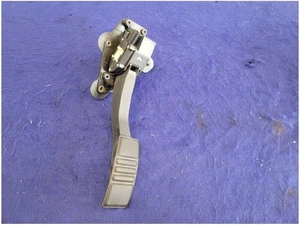 2005-2009 Ford Mustang GT Front Gas Pedal Throttle Drive By Wire 2723 - Picture 1 of 12