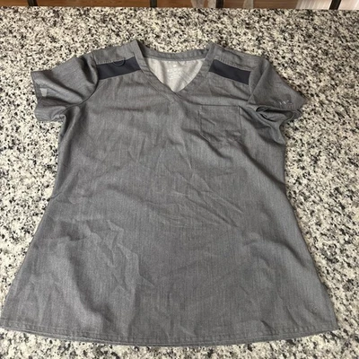 Med Couture Scrubs 女式中号灰色触感 V 领磨砂膏  — 第 1/4 张图片