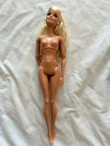 Barbie 11,5” 2009 cuerpo rubio desnudo 1186 MJ, 1, NL numerado #1353 - Imagen 1 de 4