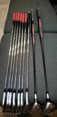 MacGregor MT-Pro M Set• Forged Irons 3-PW(no 6) TT S300 steel + hyb,3W graph• RH - Image 1 of 4