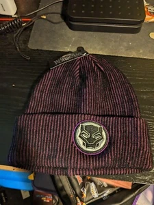 Purple and black Black Panther Wakanda Forever beanie Bioworld - Picture 1 of 3