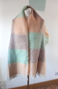 BUFANDA CHAL ENVOLVENTE VINTAGE SUAVE LANA MOHAIR A CUADROS PASTEL 19 X 66 PULGADAS - Imagen 1 de 8