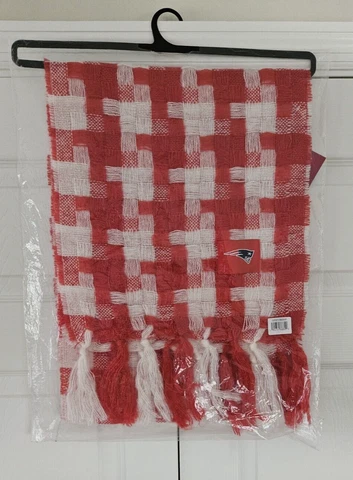 New England Patriots FOCO Womens Checkered Woven NFL Blanket Scarf NWT NIP Cover