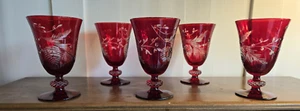 Set Of 5 Williams Sonoma Pinecone Etched Cut Water glass goblet RED Christmas - Picture 1 of 6