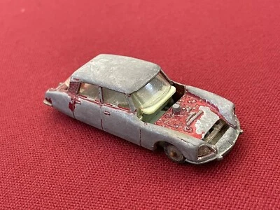 Voiture Miniature MAJORETTE CITROËN DS 21 1/65 N13 Made In France - Photo 1/4