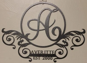 Personalisierter Monogramm Türhänger Plasma Metall Wandbild Name Anfang Jahr - Bild 1 von 7