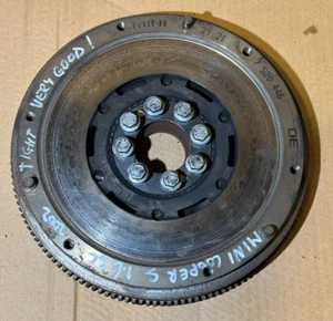 2002 Mini Cooper S 1.6 DUAL MASS FLY WHEEL / FLYWHEEL / GENUINE PART R50 R52 R53 - Picture 1 of 11