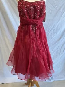 "NIKI LIVAS"STUNNIG SIZE*16W*OFF SHOULDER*CLARET*PARTY/FORMAL DRESS~BNWT*RRP$370 - Picture 1 of 9