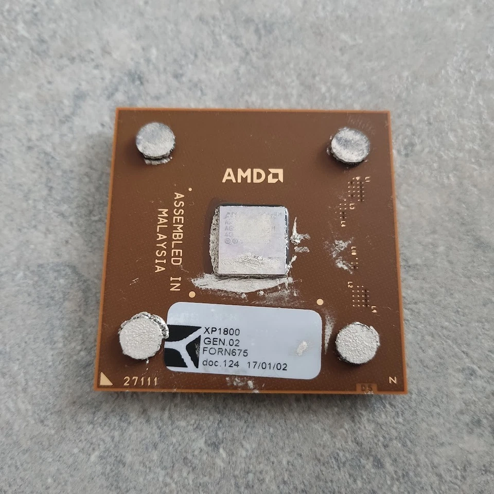 CPU AMD XP 1800 Gen 02 - Immagine 1 di 2