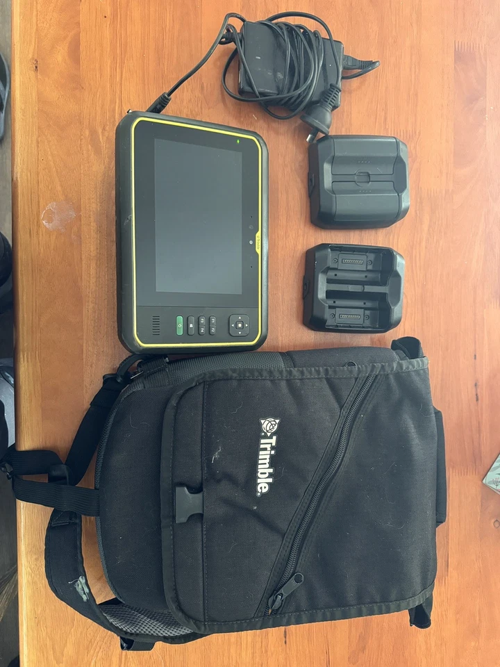 Trimble T7 tablet with Siteworks - image 1 of 3