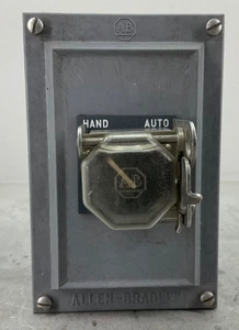 ALLEN BRADLEY 800R-R2HA4R WÄHLSCHALTER STATION GEHÄUSE 800t-xap - Bild 1 von 10