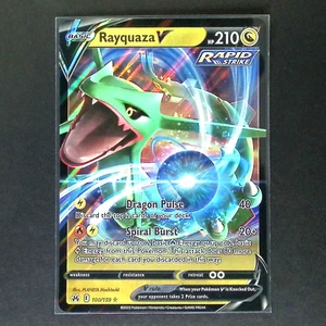 Rayquaza V Jumbo Card | 100/159 | Comes with Jumbo Sleeve - Picture 1 of 1