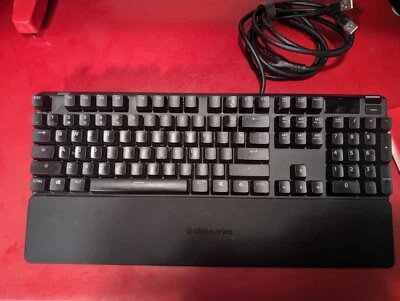 SteelSeries 64636 Apex 7 Wired Gaming Mechanical Red Keyboard Read Description - Image 1 of 4