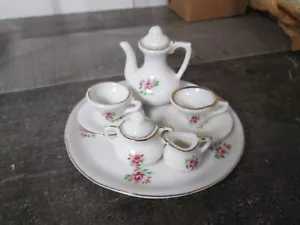 Set da tè vintage in miniatura finiture oro 10 pezzi rose made in Taiwan - Foto 1 di 17