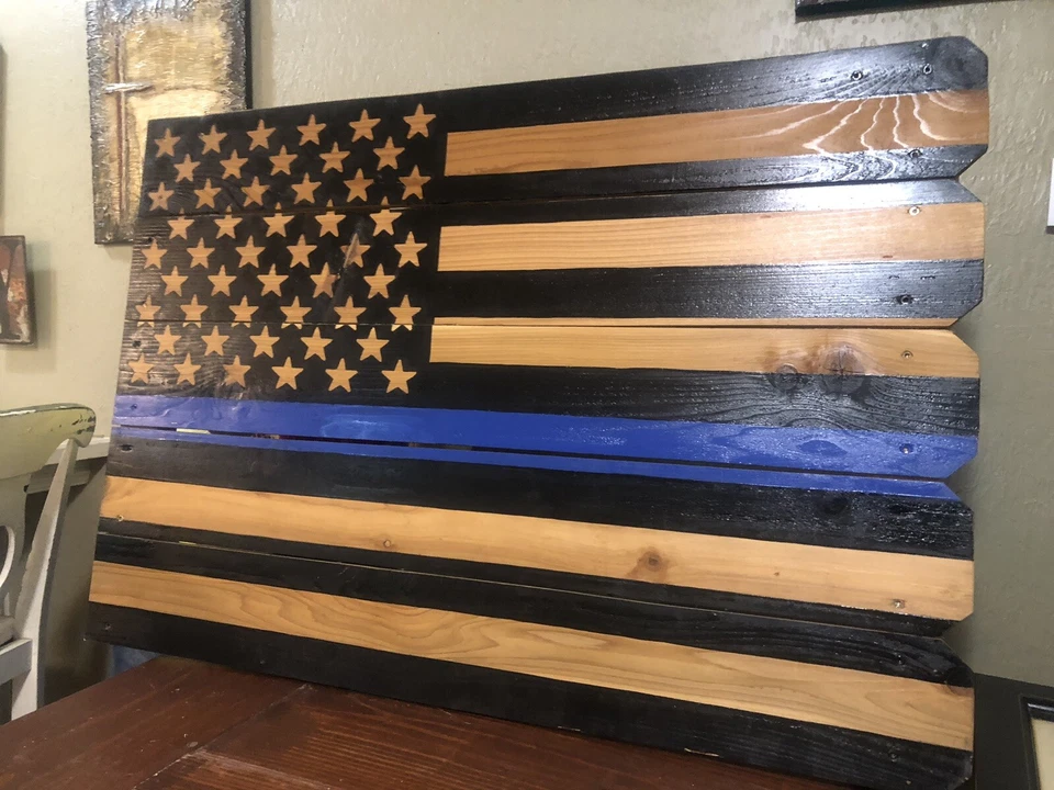 Wooden American Blue Line Sign Foto 1 de 1