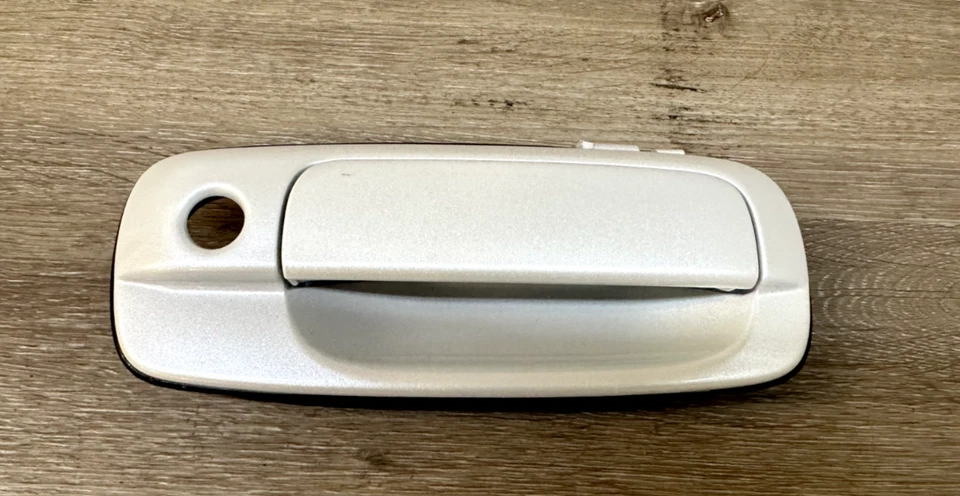 Lexus GS300/GS430 2001-05 conjunto de manija de puerta exterior delantera derecha OEM # 69210-30270 Foto 1 de 4