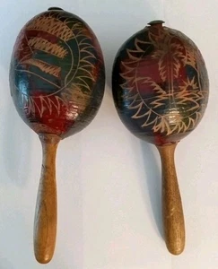 Maracas Vintage Mid-Century Havana Cuba, Wooden, Hand Painted Etched Blue & Red - Picture 1 of 6