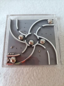 Loncraine Broxton Crazy Maze Puzzle No 2 Metal Ball Maze Puzzle Vintage 1998 - Picture 1 of 2