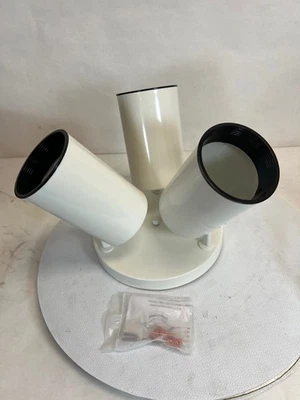 Satco Nuvo Lighting SF76/422 Brentwood montaje semi-al ras blanco - 3 luces Foto 1 de 4