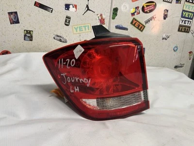 Conjunto de luces traseras Dodge Journey 2011-2020 lado del conductor izquierdo OEM 68078465AD Foto 1 de 4
