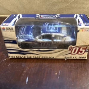 Nascar Action #05 17/04/2005 escala 1:64 coches Texas Motor Speedway - Imagen 1 de 5