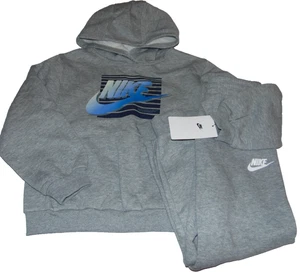 ~Neu mit Etikett Jungen Nike Hoodie Outfit! Größe 7 schön FS:)~ - Bild 1 von 2