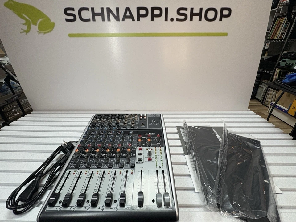 Behringer XENYX X1204 USB/Audio Mischpult Premium 12-Input 2/2-Bus Mixer - Bild 1 von 4