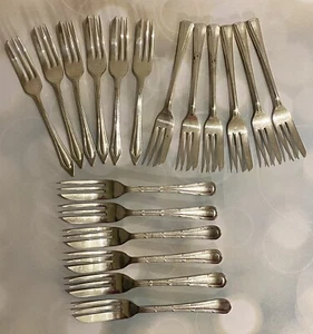 Vintage mix 18 Piece lot silver plate pastry seafood 3 tine Forks use or crafts - Picture 1 of 20