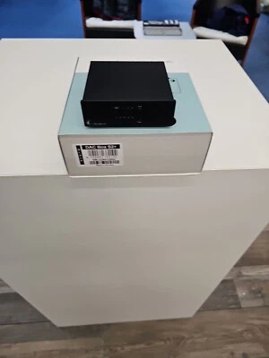 Pro-Ject DAC Box S2+ D/A-Wandler 68kHz/32Bit und DSD256 via USB Schwarz - Bild 1 von 2