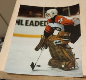 Vintage 8x10 RON HEXTALL Rookie Year Picture! Philadelphia Flyers Goalie - Picture 1 of 1