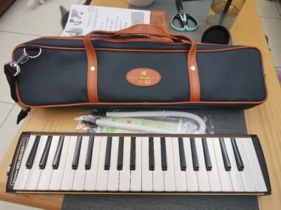 Suzuki M-37C Semi Pro Melodion Melodica Black Keyboard w/ Accessories - NEW - Image 1 of 4