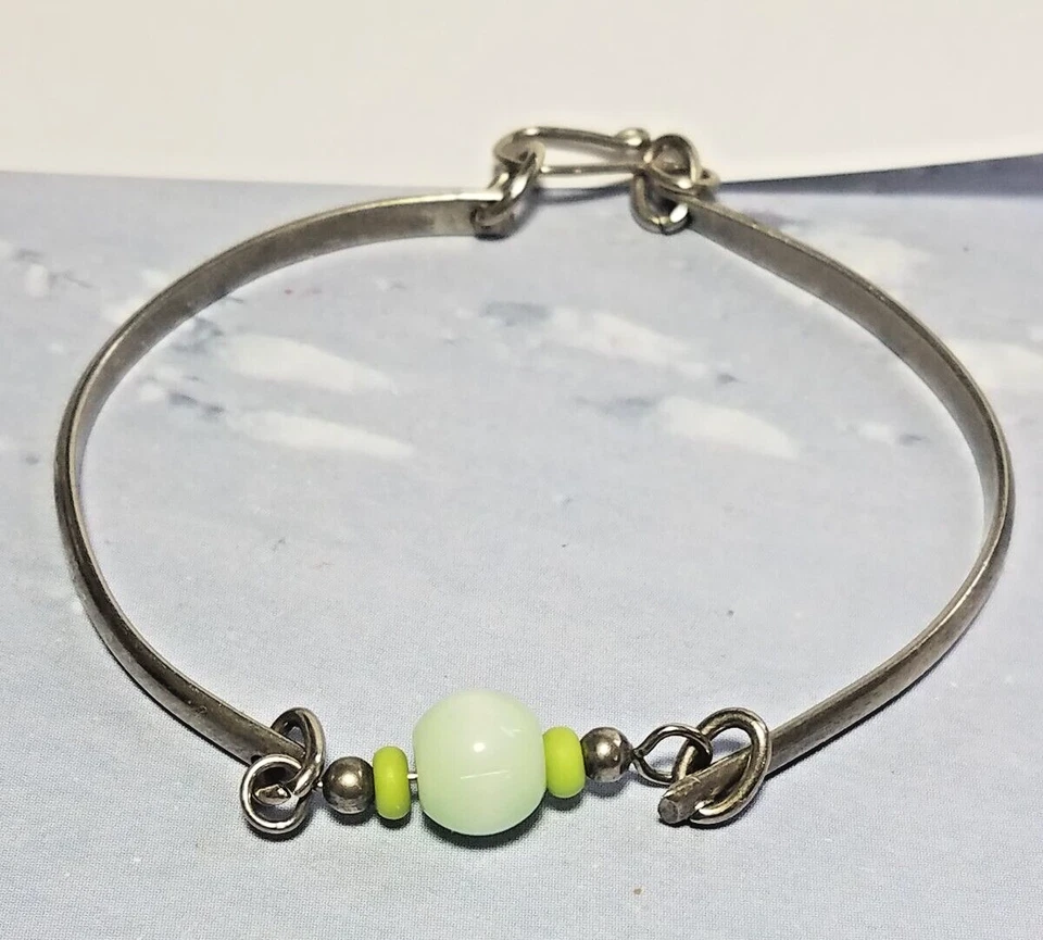 Vtg Silver Tone  Metal Light Green Stone Green Beads  Link Bracelet Fashion Foto 1 de 4