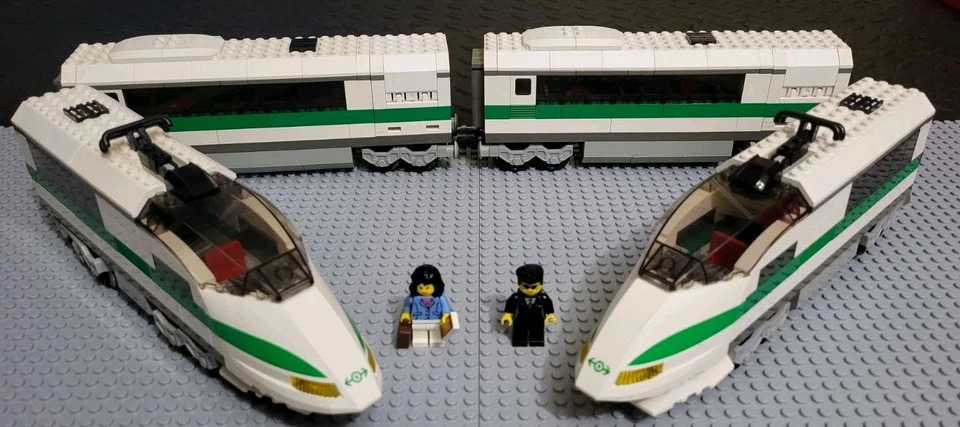 Lego High Speed Train 4511 with 9v motor (Incomplete) - Image 1 of 4