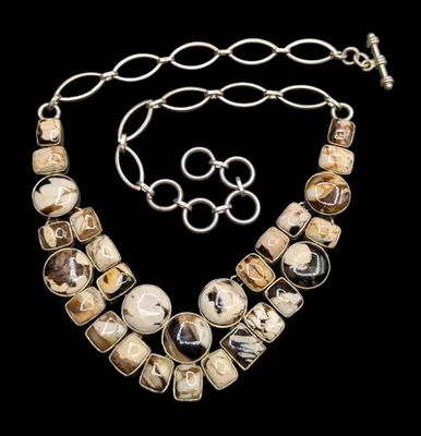 Collar babero tono plata piedra jaspe madera cacahuete 18"  Foto 1 de 4