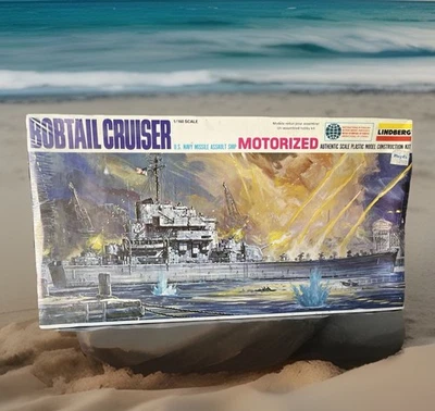 1977 Lindberg Bobtail Cruiser U.S. Navy Missile Assault Ship 1:168 ☆New Sealed☆  - Image 1 of 4