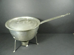 Antique Metal Pot with Lid & Warming Candle Farmhouse Primitive Made in France - Picture 1 of 11